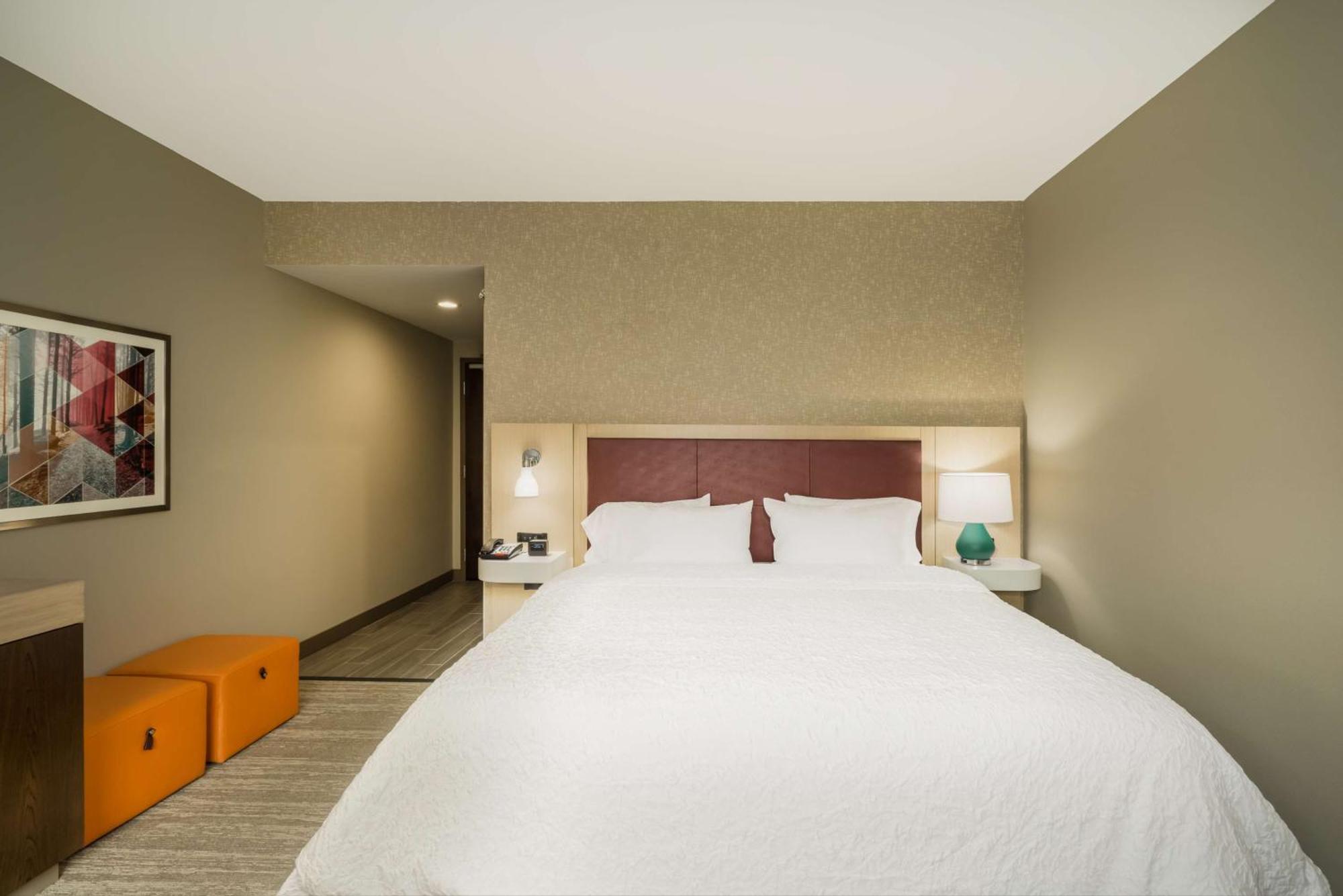 Hampton Inn Newport Esterno foto